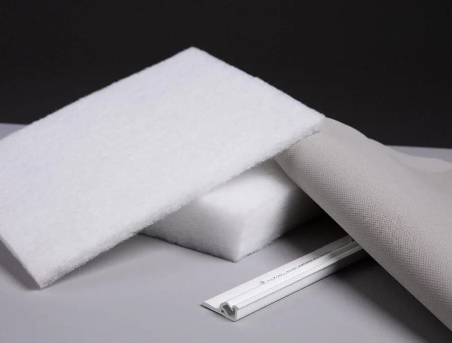 O kit DIY de teto tensado STRETCH pronto para a instalação